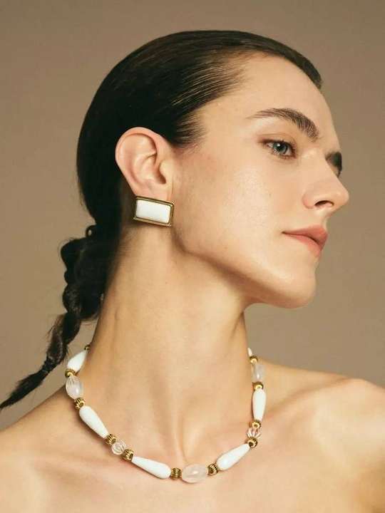 White agate minimalist set worn in profile