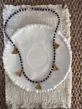 Lapis-accented fine chain with pyramid pendants