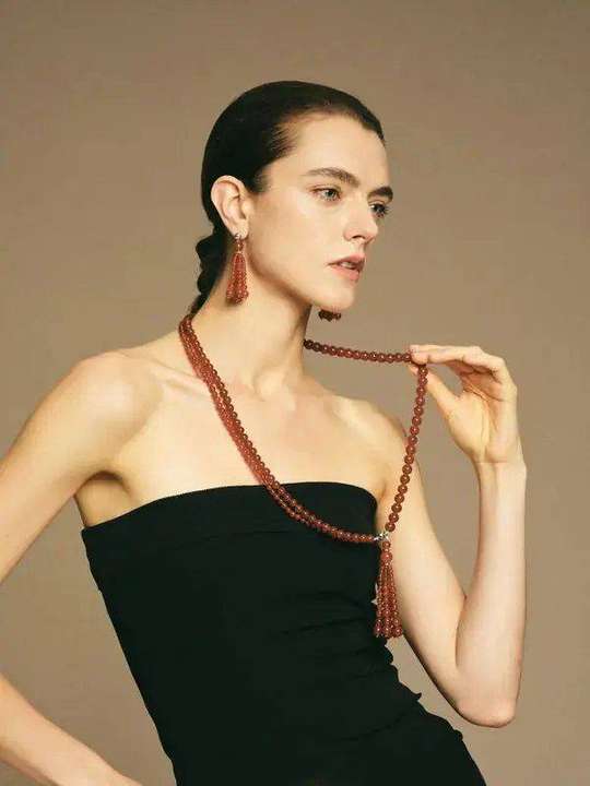 Red Agate Renaissance Multi-Way Set styled long